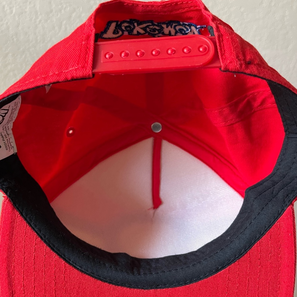 Pokémon Youth OSFM Adjustable Poké Ball Snapback Hat - Picture 6 of 7